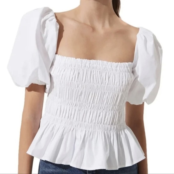 Astr The Label Savina Bubble Sleeve Top Smocked Square Neck White Blouse Size Xs